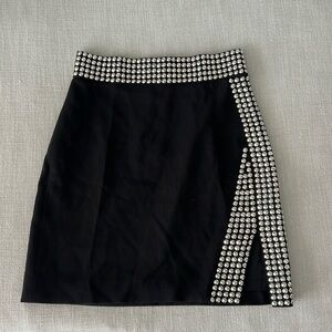 Alice and olivia black and silver skirt